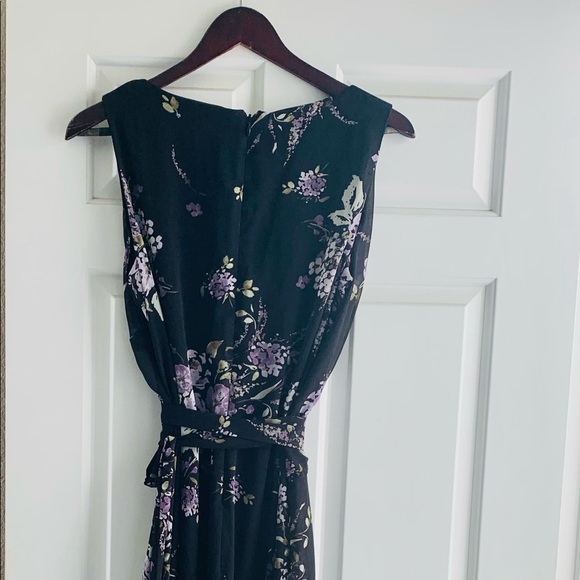 Ralph Lauren Dresses & Skirts - Ralph Lauren gorgeous, just below the knee, long flowing , elegance.